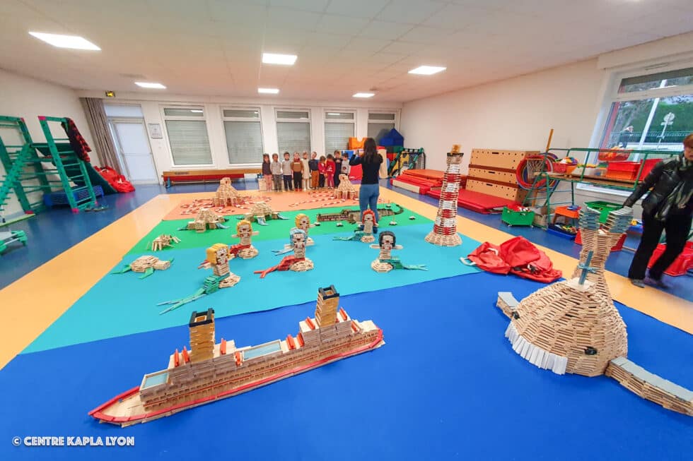 Réalisations en Kapla en milieu scolaire par le Centre Kapla Lyon