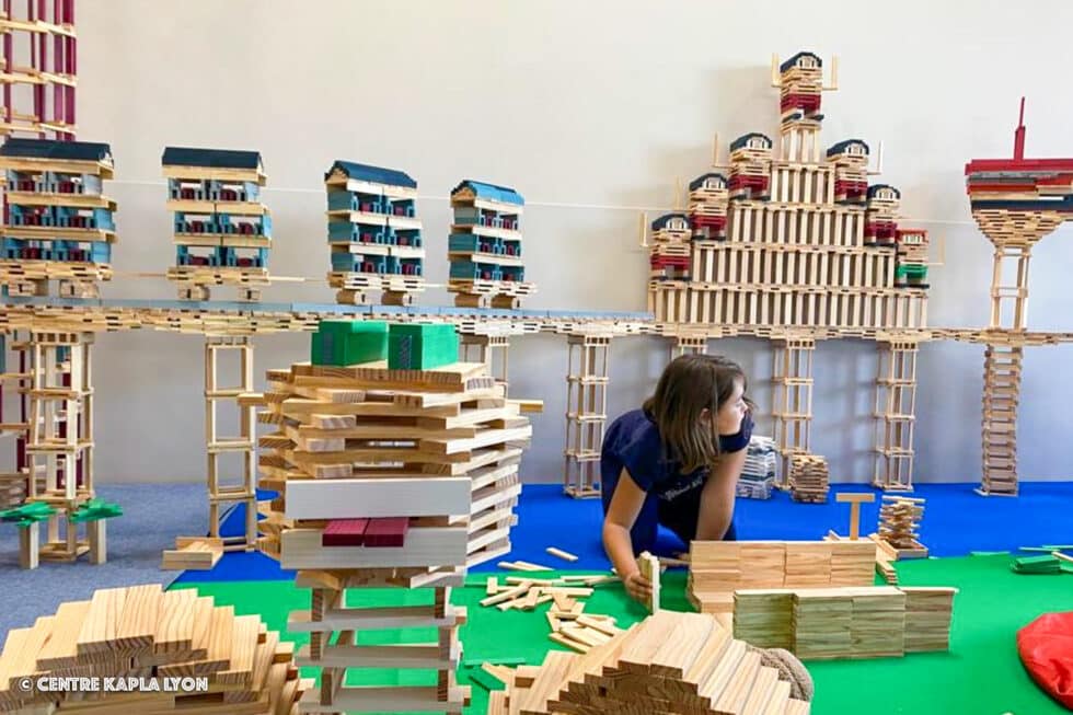 Des Kapla partout pour cette animation grand public by Centre Kapla Lyon