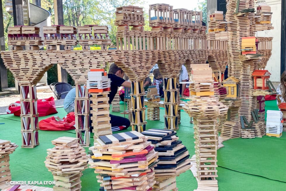 Animation grand public Kapla en plein air par le Centre Kapla Lyon