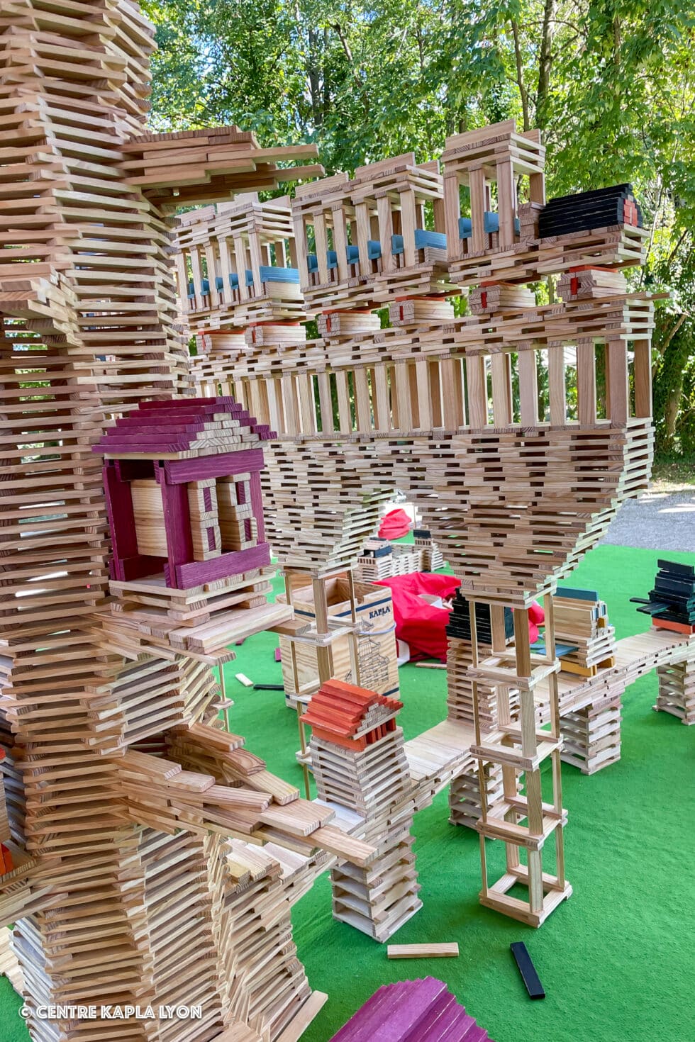 Animation grand public Kapla en plein air par le Centre Kapla Lyon